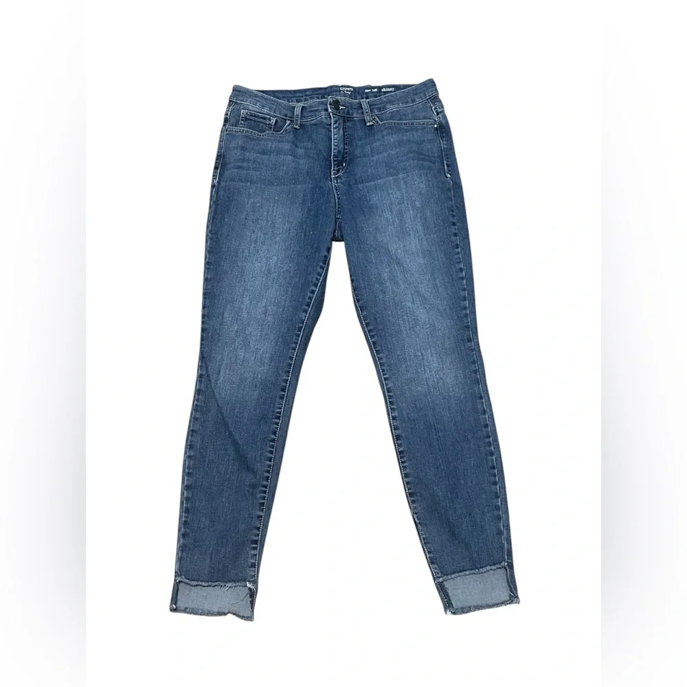 Crown & Ivy Size 10R Skinny Tapered Distressed Jeans Pants Denim Bottoms - Picture 1 of 5